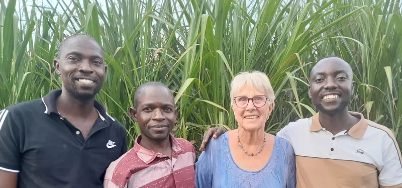 Bestuur HMLM Oeganda, Pr. Emma, Pr. Henry, mama Mega en Pr. Bonney